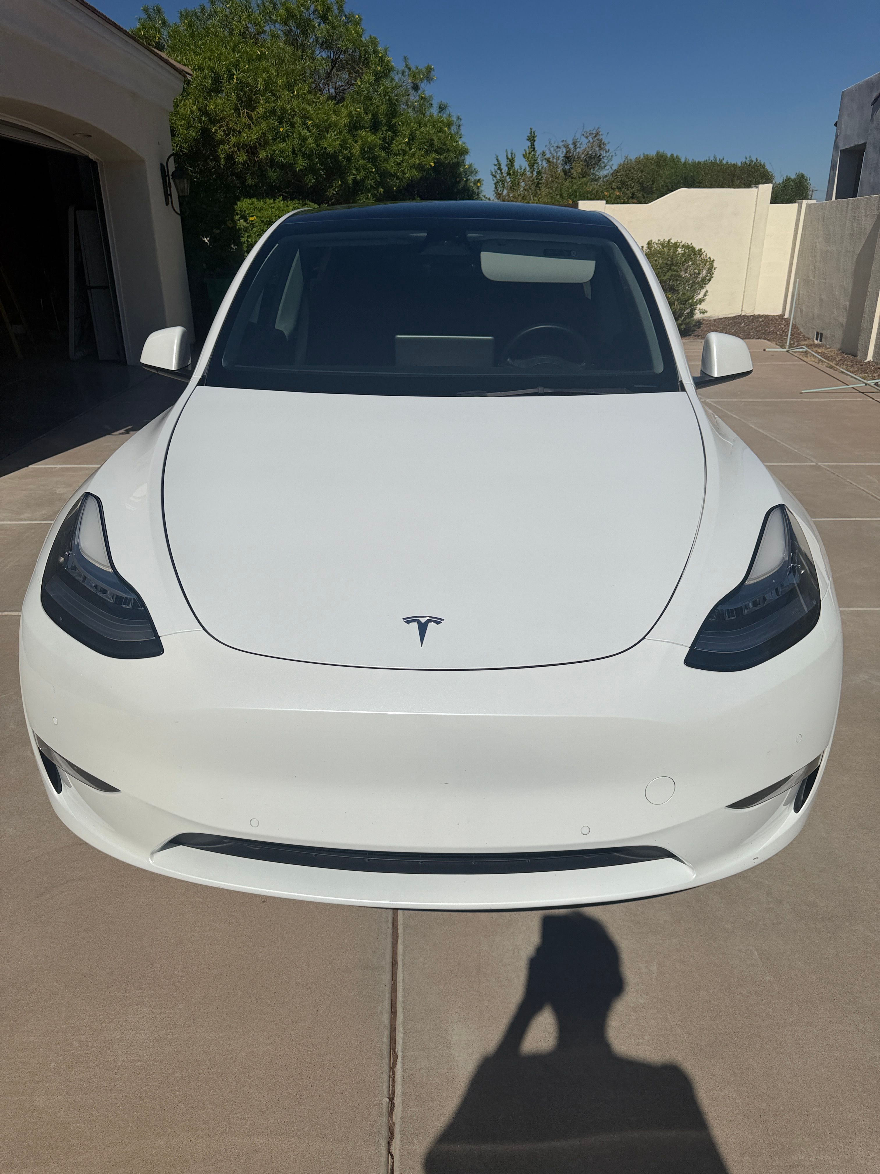 Used 2022 Tesla Model Y Long Range AWD/4WD image 1