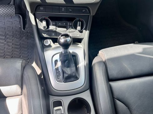 Used 2017 Audi Q3 2.0T Prestige w/ Prestige Package image 13