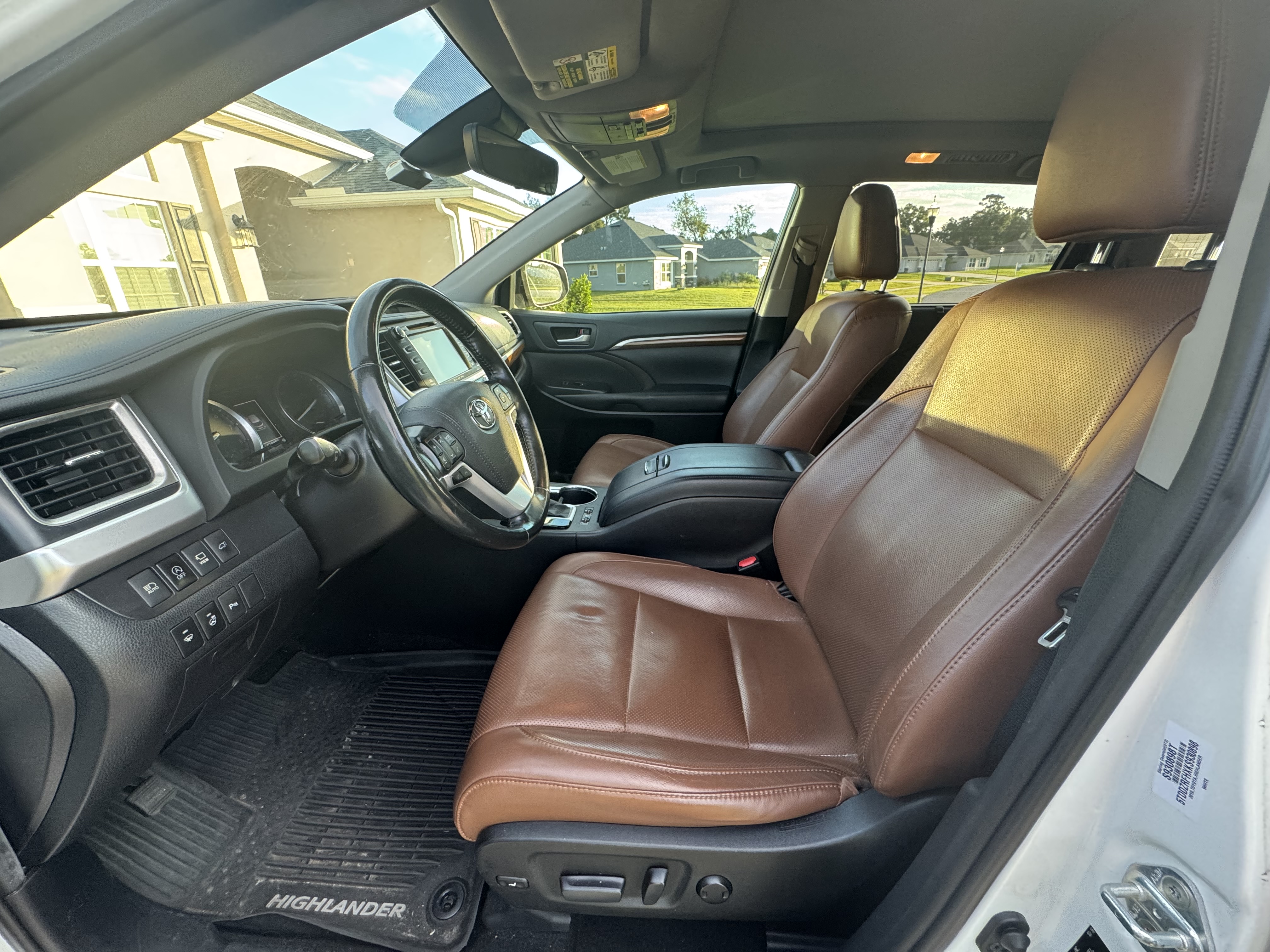 Used 2019 Toyota Highlander Limited Platinum AWD/4WD image 6