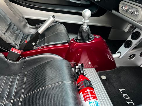 Used 2005 Lotus Elise image 9