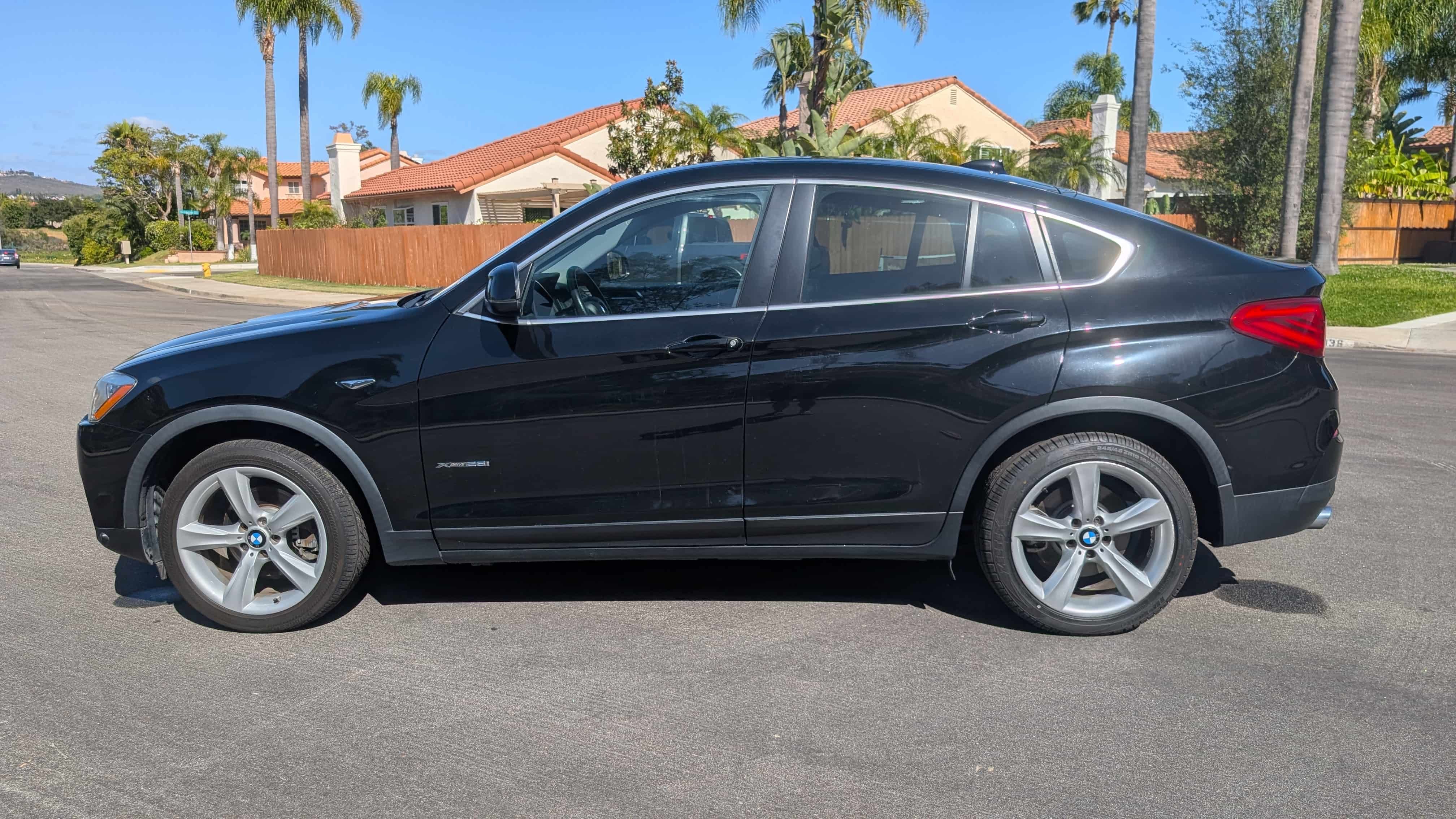 Used 2017 BMW X4 xDrive28i AWD/4WD image 9