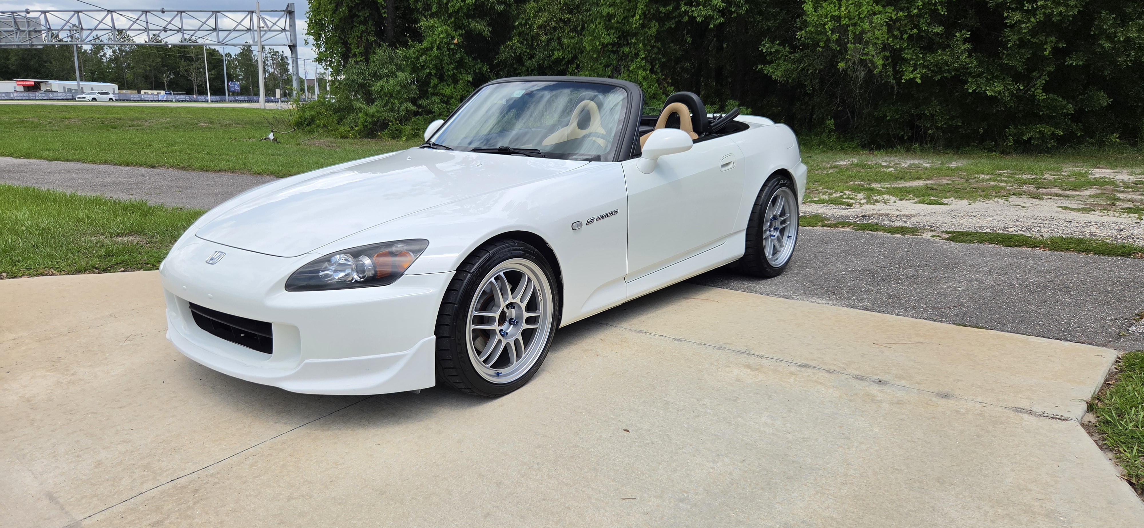 Used 2004 Honda S2000 image 2