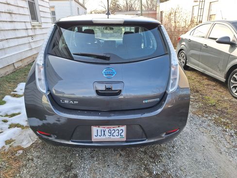 Used 2013 Nissan Leaf S w/ Charger Pkg image 6