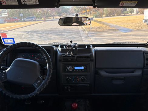 Used 2001 Jeep Wrangler Sport image 12