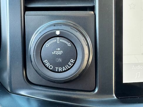 Used 2024 Ford F350 Limited image 31