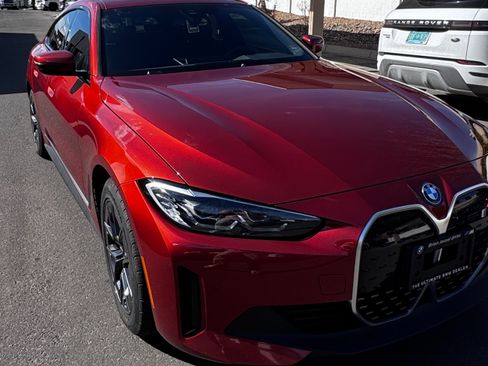 Used 2023 BMW i4 eDrive35 image 9