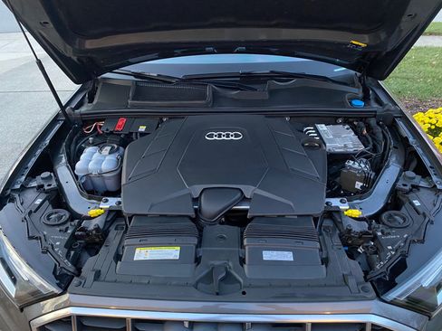 Used 2020 Audi Q7 3.0T Premium Plus w/ Premium Plus Package image 16