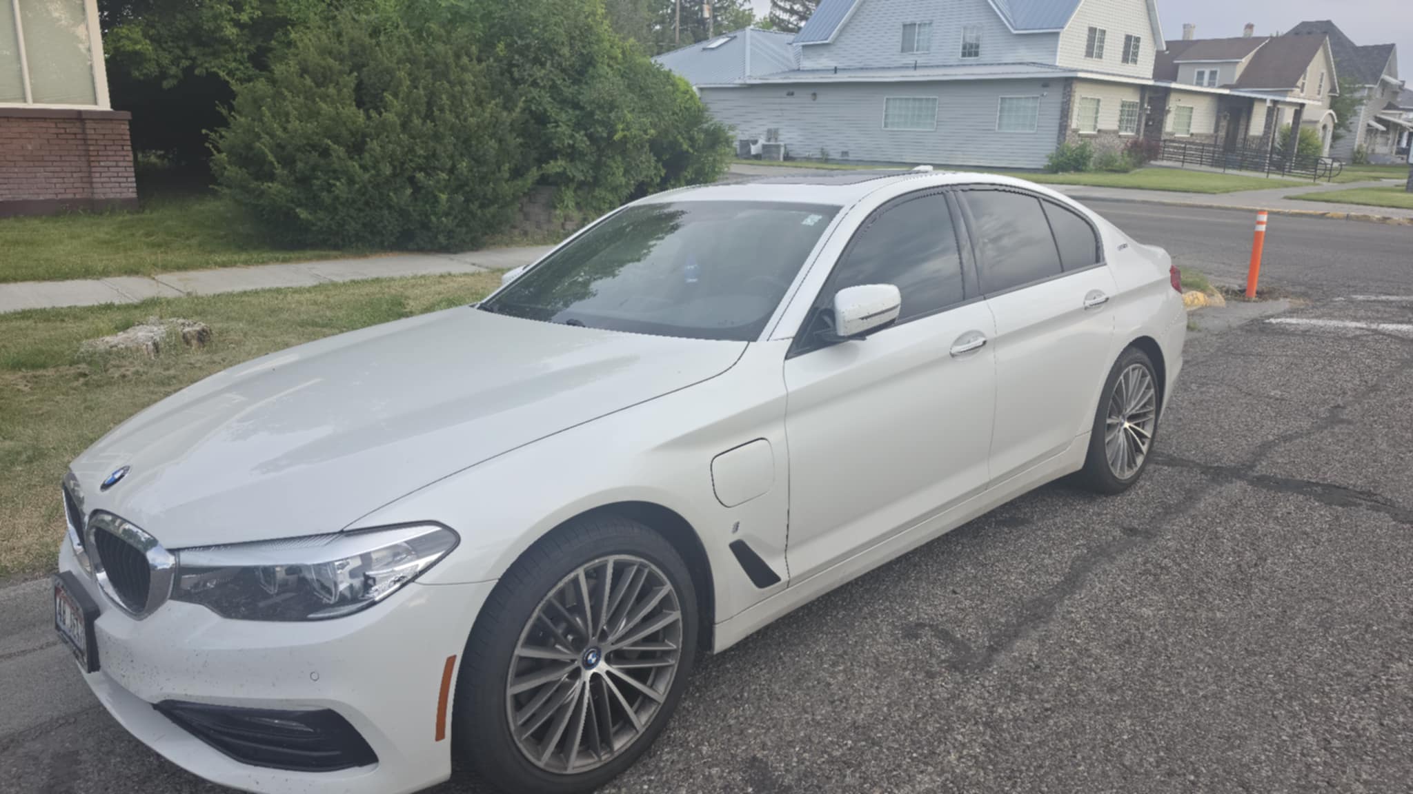 Used 2018 BMW 530e w/ Premium Package 2 RWD image 6