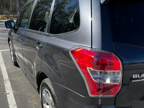 Used 2015 Subaru Forester 2.5i Limited image 11