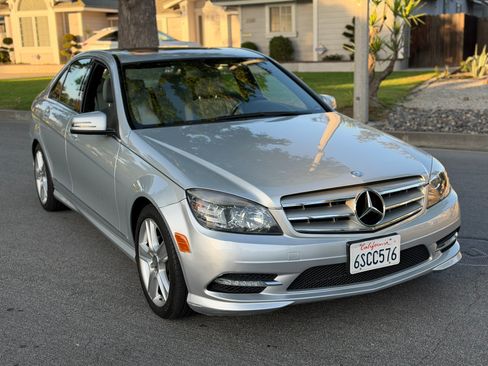 Used 2011 Mercedes-Benz C 300 Sedan image 2
