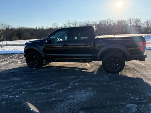 Used 2018 Ford F150 Raptor w/ Equipment Group 802A Luxury image 2