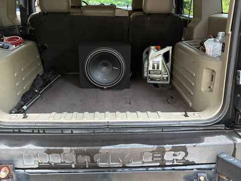 Used 2004 HUMMER H2 AWD/4WD image 8