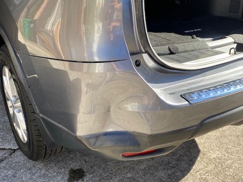 Used 2016 Nissan Rogue SV image 10