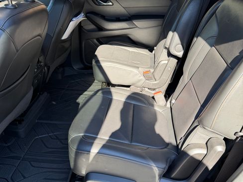 Used 2019 Chevrolet Traverse Premier w/ Redline Edition image 4