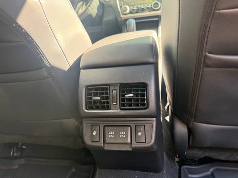 Used 2019 Subaru Legacy 2.5i Limited AWD/4WD image 13