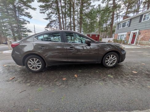 Used 2014 MAZDA MAZDA3 i Grand Touring image 5