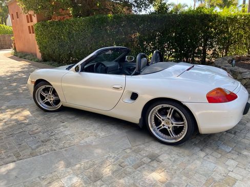 Used 2000 Porsche Boxster image 9