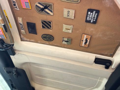 Used 2011 Jeep Wrangler Unlimited Rubicon w/ Call of Duty Group image 17