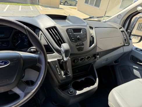 Used 2019 Ford Transit 250 148 Medium Roof image 13