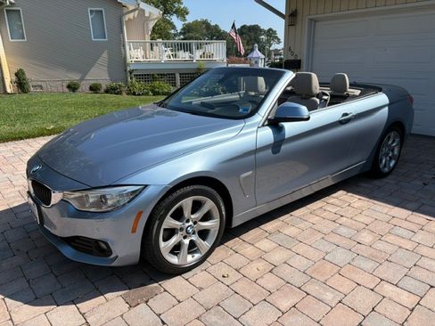 Used 2015 BMW 428i xDrive Convertible AWD/4WD image 2