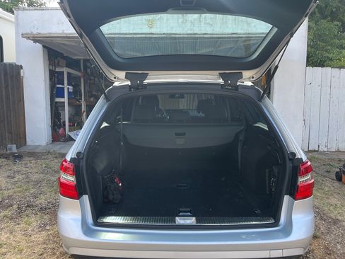 Used 2013 Mercedes-Benz E 350 4MATIC Wagon image 17