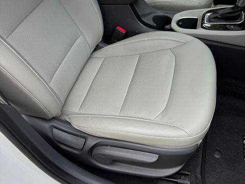 Used 2019 Hyundai Ioniq Limited w/ Ultimate Package 02 FWD image 21