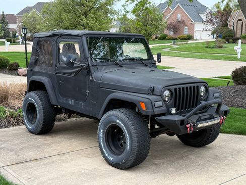 Used 2003 Jeep Wrangler X AWD/4WD image 1