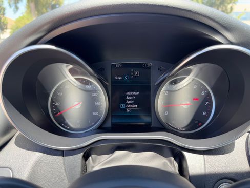Used 2019 Mercedes-Benz C 300 Sedan image 25