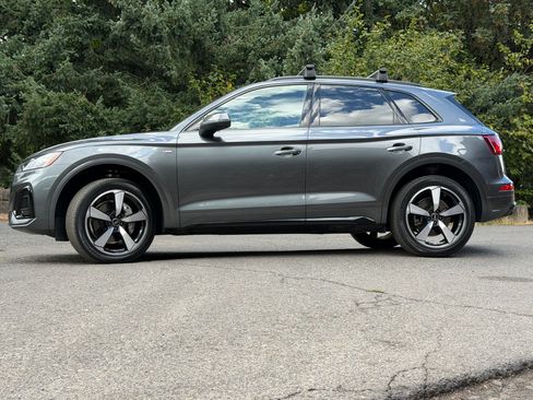 Used 2023 Audi Q5 2.0T Premium Plus w/ Premium Plus Package AWD/4WD image 11