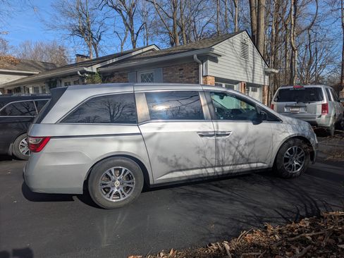 Used 2012 Honda Odyssey EX-L image 2