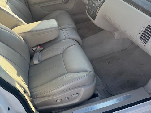 Used 2009 Cadillac DTS image 16