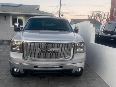 Used 2008 GMC Sierra 2500 SLT w/ Convenience Package