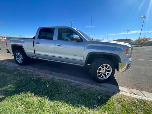 Used 2014 GMC Sierra 1500 Denali w/ Driver Alert Package AWD/4WD image 8