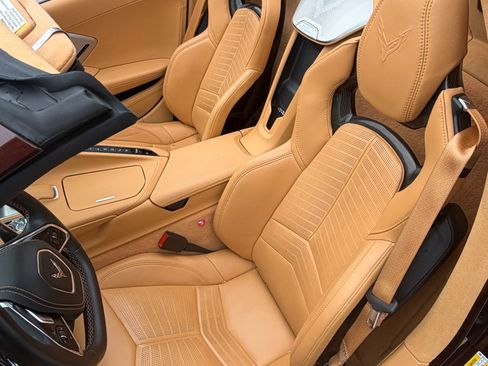 Used 2022 Chevrolet Corvette Stingray Premium Conv w/ Z51 Performance Package RWD image 13