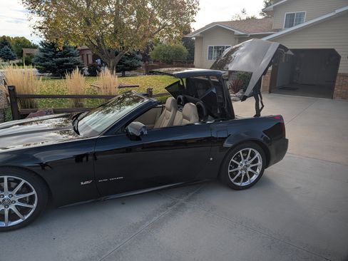 Used 2008 Cadillac XLR V image 2