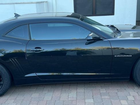 Used 2015 Chevrolet Camaro LT RWD image 4