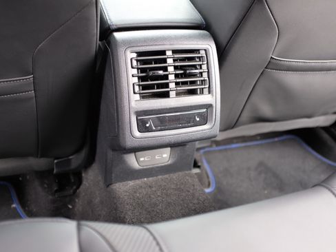 Used 2024 Volkswagen Golf R image 13