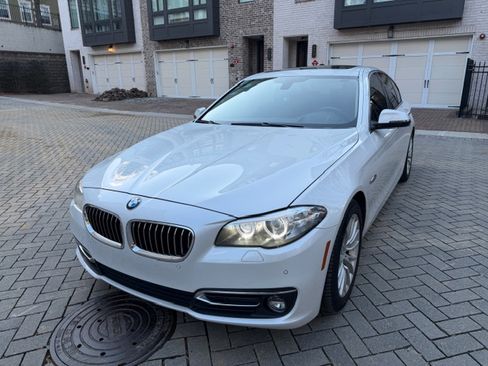 Used 2014 BMW 528i Sedan image 2