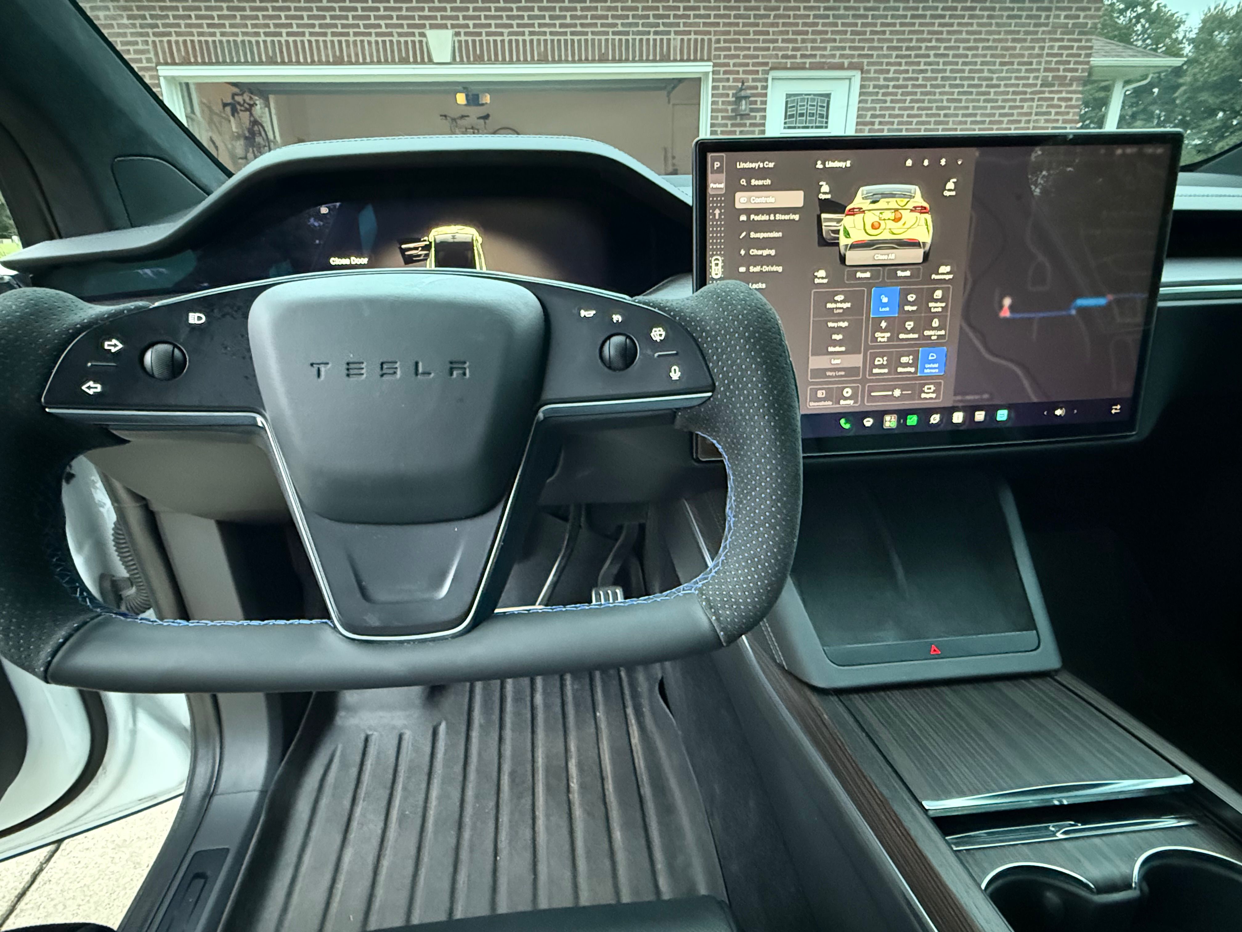 Used 2023 Tesla Model X AWD/4WD image 11
