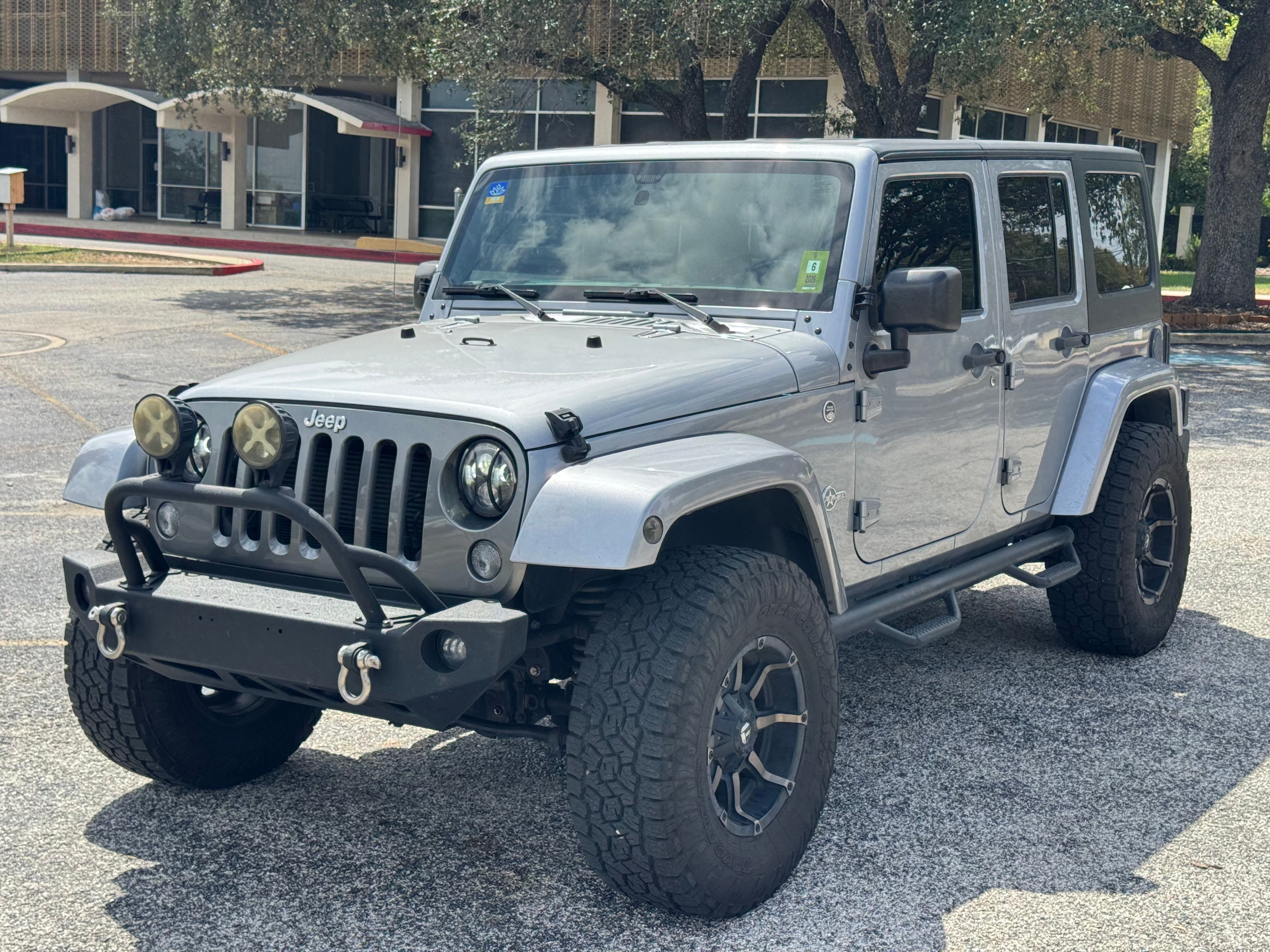 Used 2015 Jeep Wrangler Unlimited Sport AWD/4WD image 6