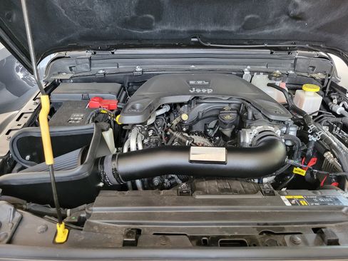 Used 2020 Jeep Gladiator Rubicon w/ Dual Top Group image 8