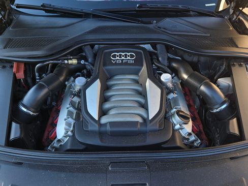 Used 2011 Audi A8 L 4.2 image 10