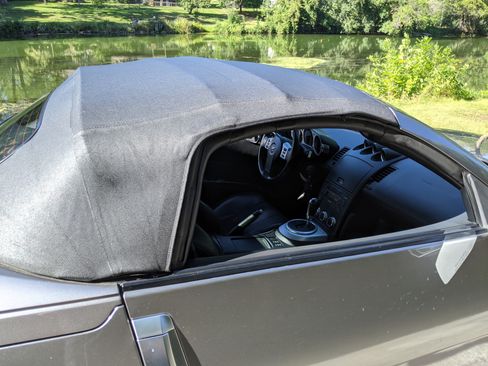 Used 2007 Nissan 350Z Touring image 10