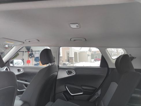 Used 2020 Kia Soul LX image 8