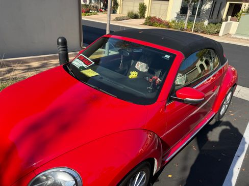 Used 2013 Volkswagen Beetle 2.5 image 4