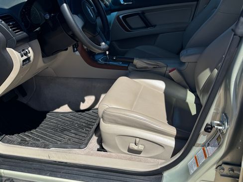 Used 2006 Subaru Outback 2.5i Limited image 8