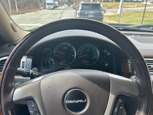 Used 2012 GMC Sierra 2500 Denali w/ Suspension Package, Off-Road image 9
