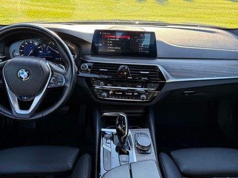 Used 2019 BMW 530i xDrive AWD/4WD image 6