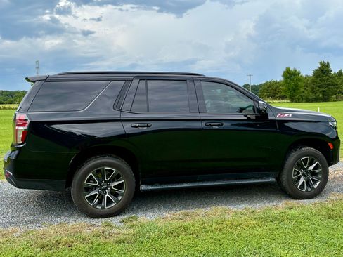 Used 2022 Chevrolet Tahoe Z71 w/ Z71 Off-Road Package AWD/4WD image 1