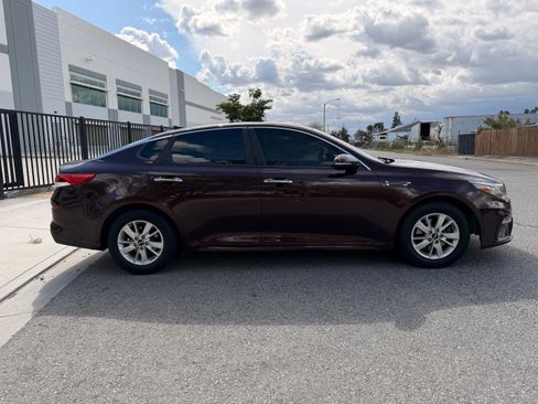 Used 2019 Kia Optima LX image 5